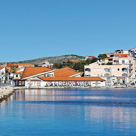 Awesome Home In Sibenik With Kitchen Exterior foto