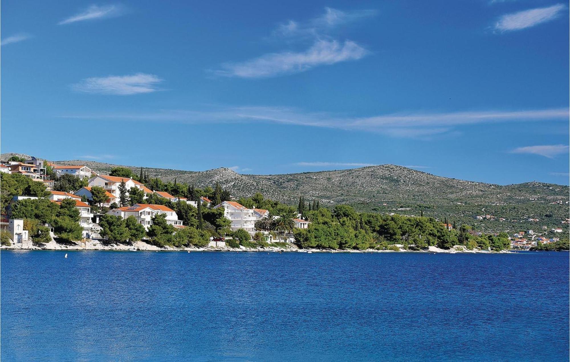 Awesome Home In Sibenik With Kitchen Exterior foto